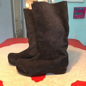 Brand new Sanita clog boots sz 8/39